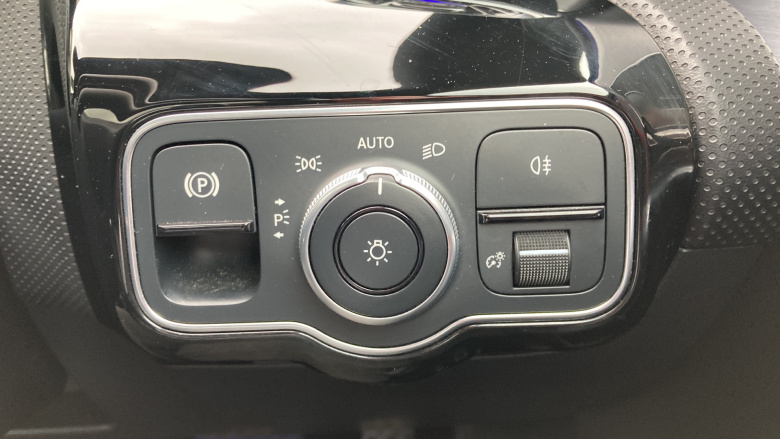 Mercedes-Benz CLA 250 AMG Line Premium 4dr Tip Auto Petrol Saloon